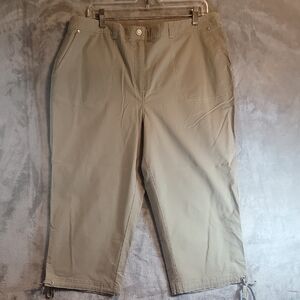 Karen Scott Women's Olive Capris